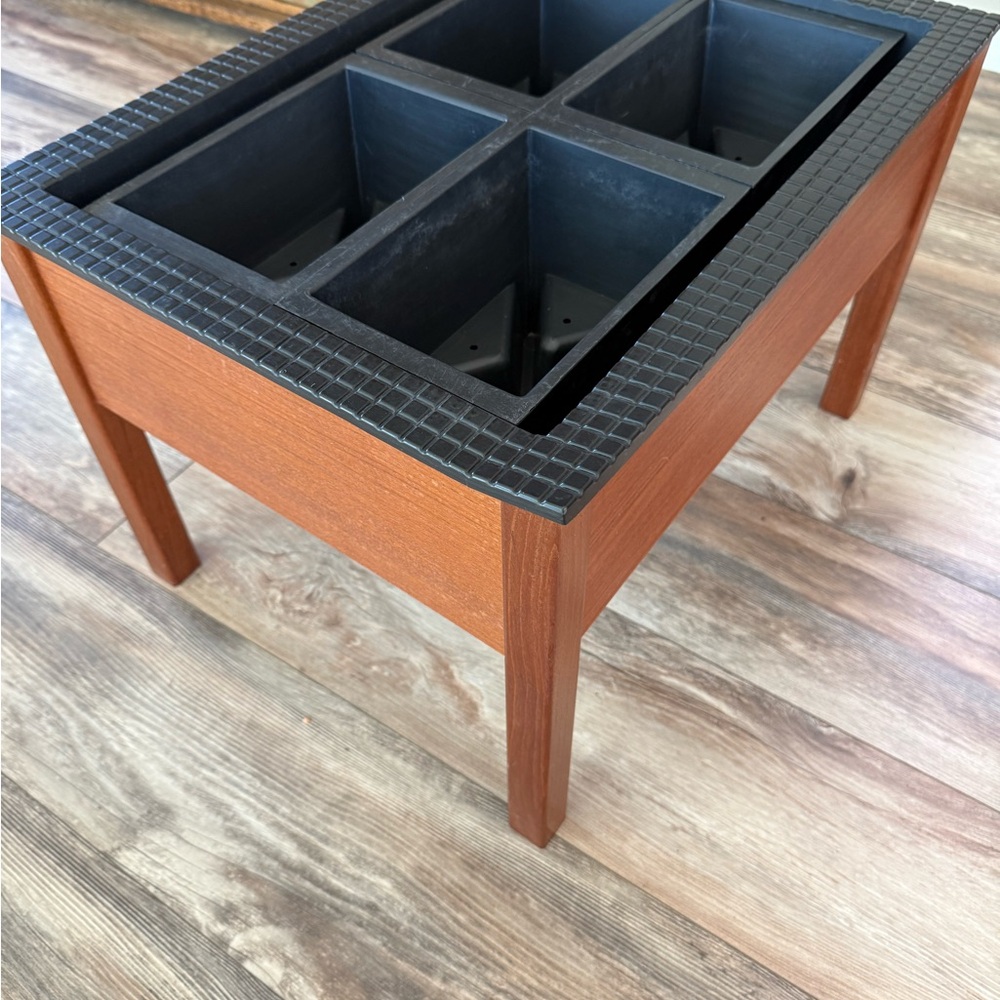Modernist Danish Teak Planter w/ Insert in the style of Spottrup -Stolefabrik - Picture 3 of 14